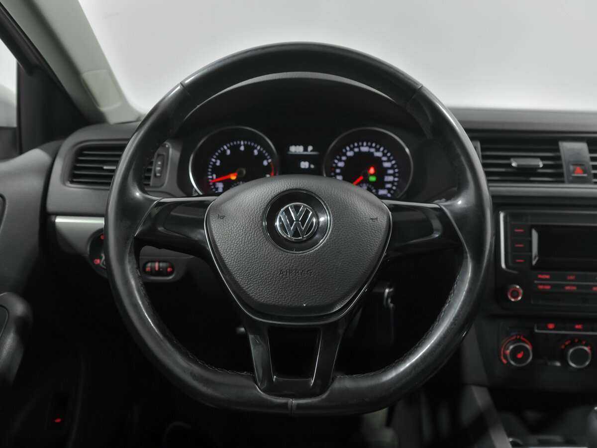 Volkswagen Jetta 2016 года с пробегом. Фото: #5