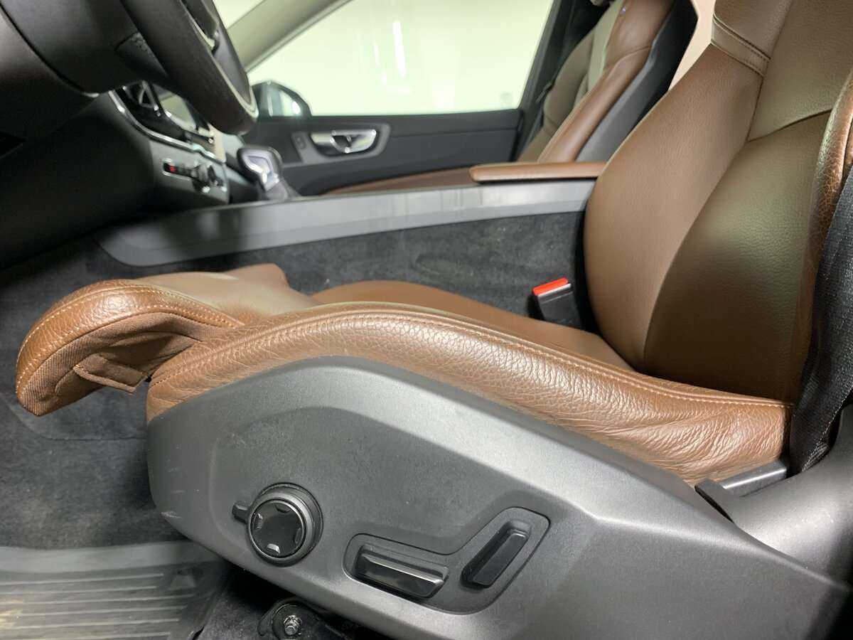 Volvo XC60 2019 года с пробегом. Фото: #13