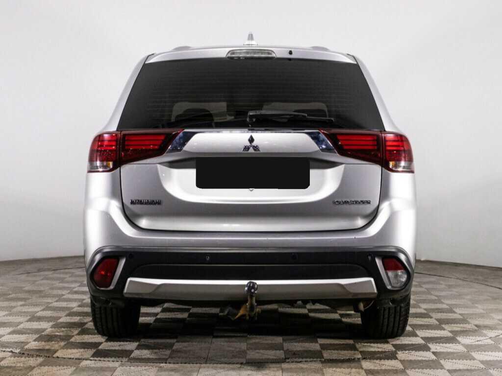 Mitsubishi Outlander 2018 года с пробегом. Фото: #4
