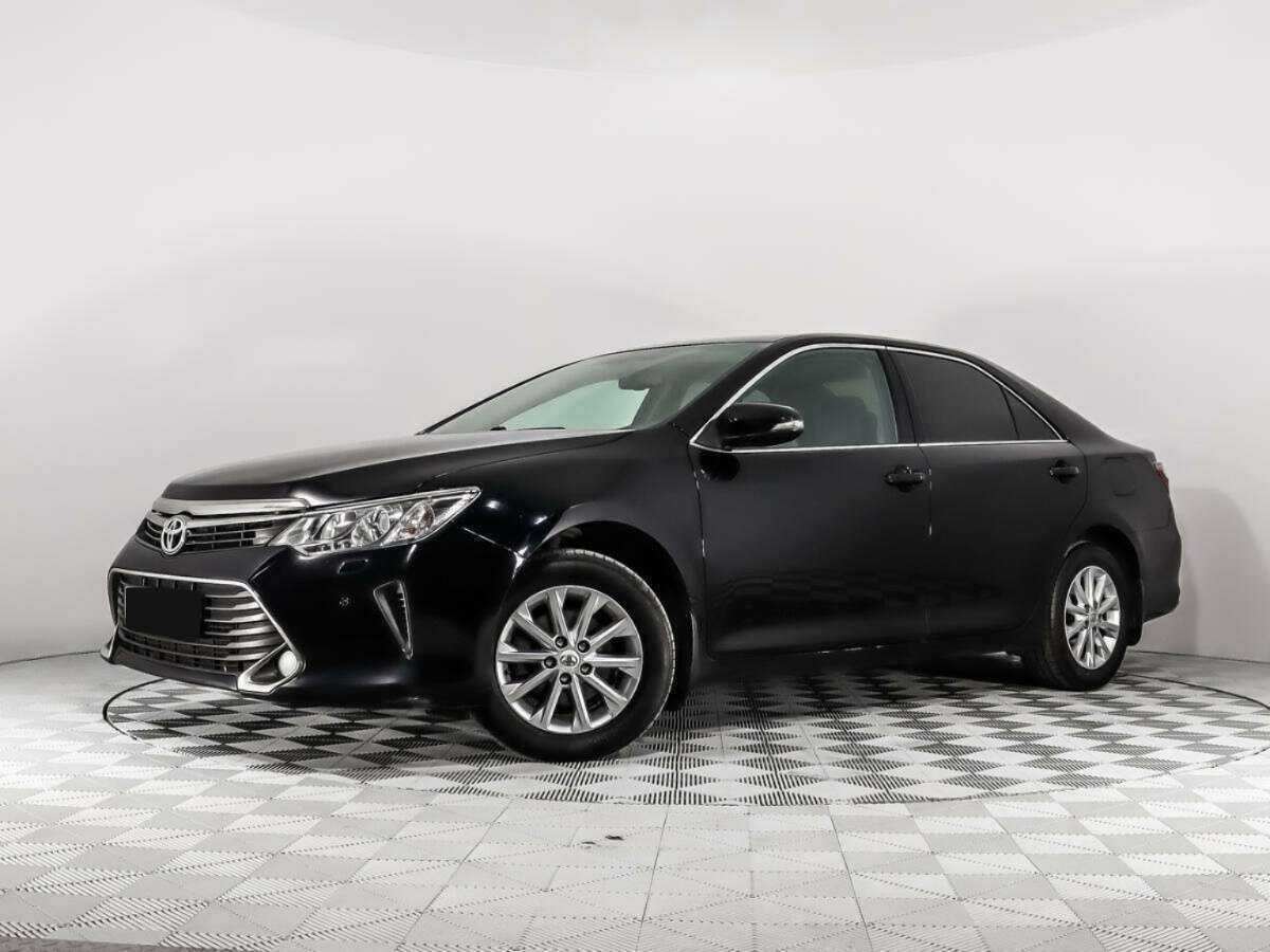 Toyota Camry 2016 года с пробегом. Посмотреть фото