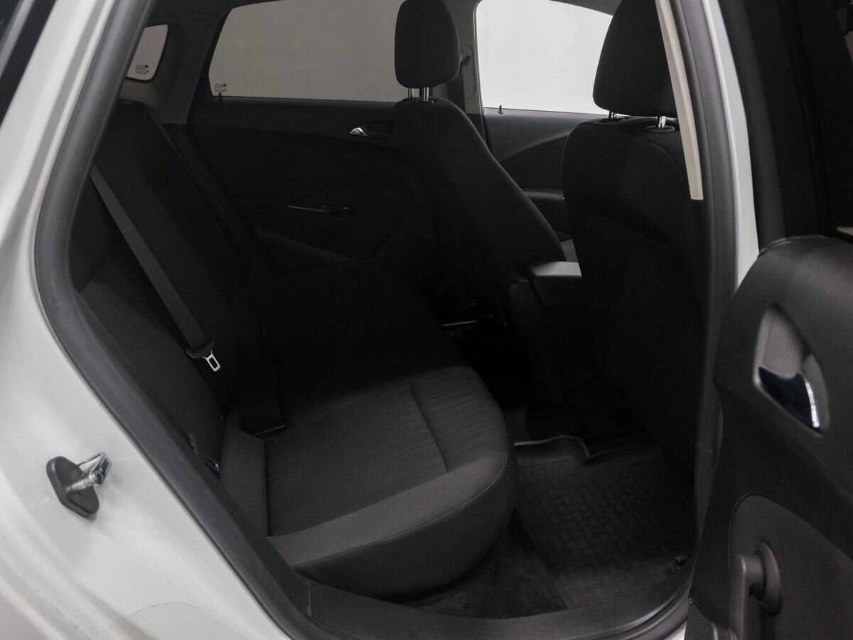 Opel Astra 2013 года с пробегом. Фото: #9