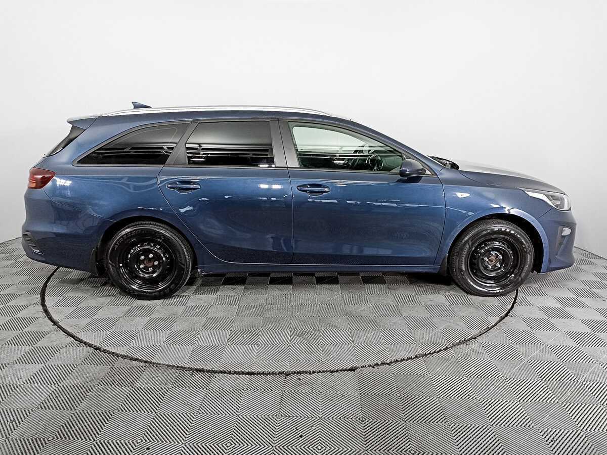 Kia Ceed 2021 года с пробегом. Фото: #3