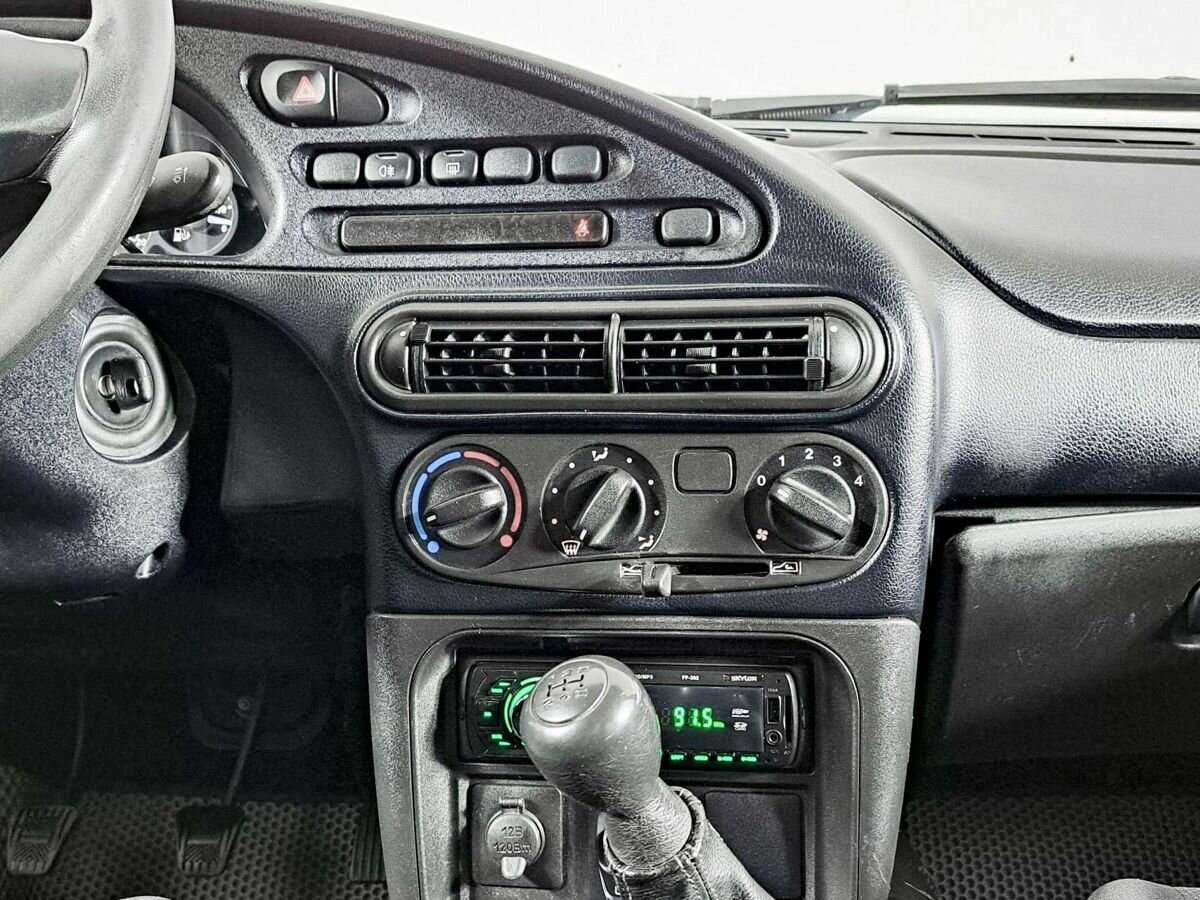 Chevrolet Niva 2017 года с пробегом. Фото: #12