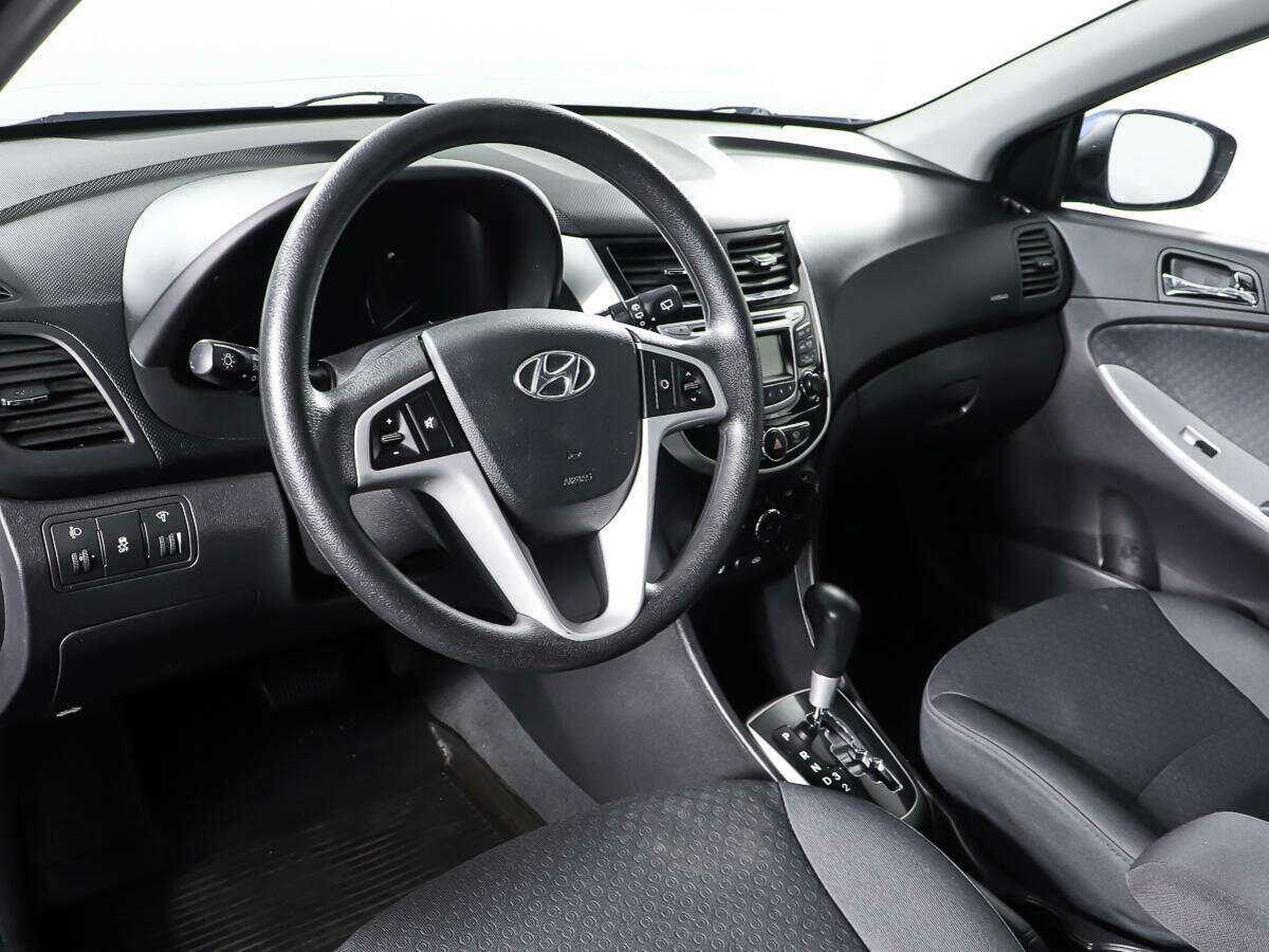 Hyundai Solaris 2012 года с пробегом. Фото: #12