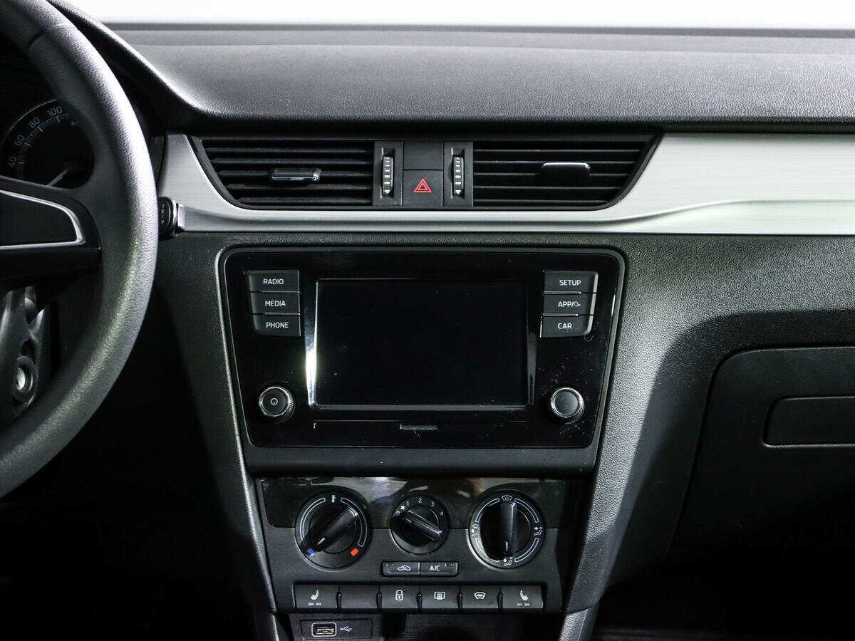 Skoda Rapid 2019 года с пробегом. Фото: #10