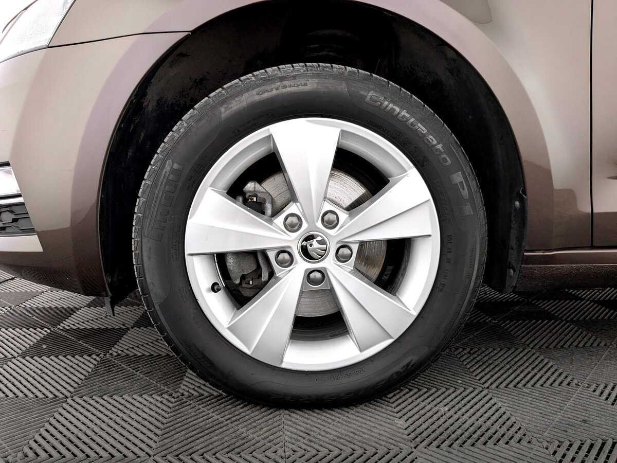 Skoda Octavia 2019 года с пробегом. Фото: #17