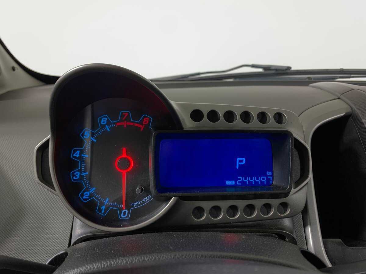 Chevrolet Aveo 2014 года с пробегом. Фото: #14