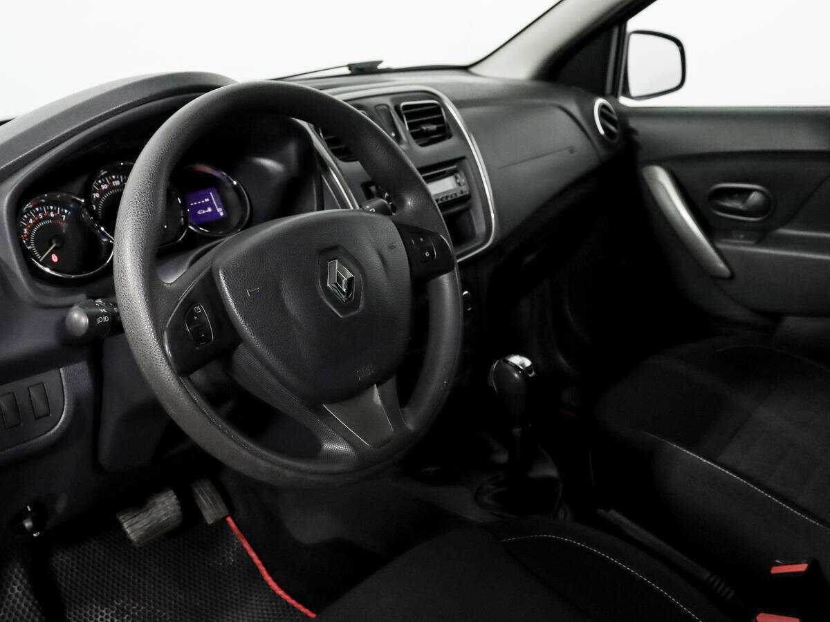 Renault Sandero 2016 года с пробегом. Фото: #8