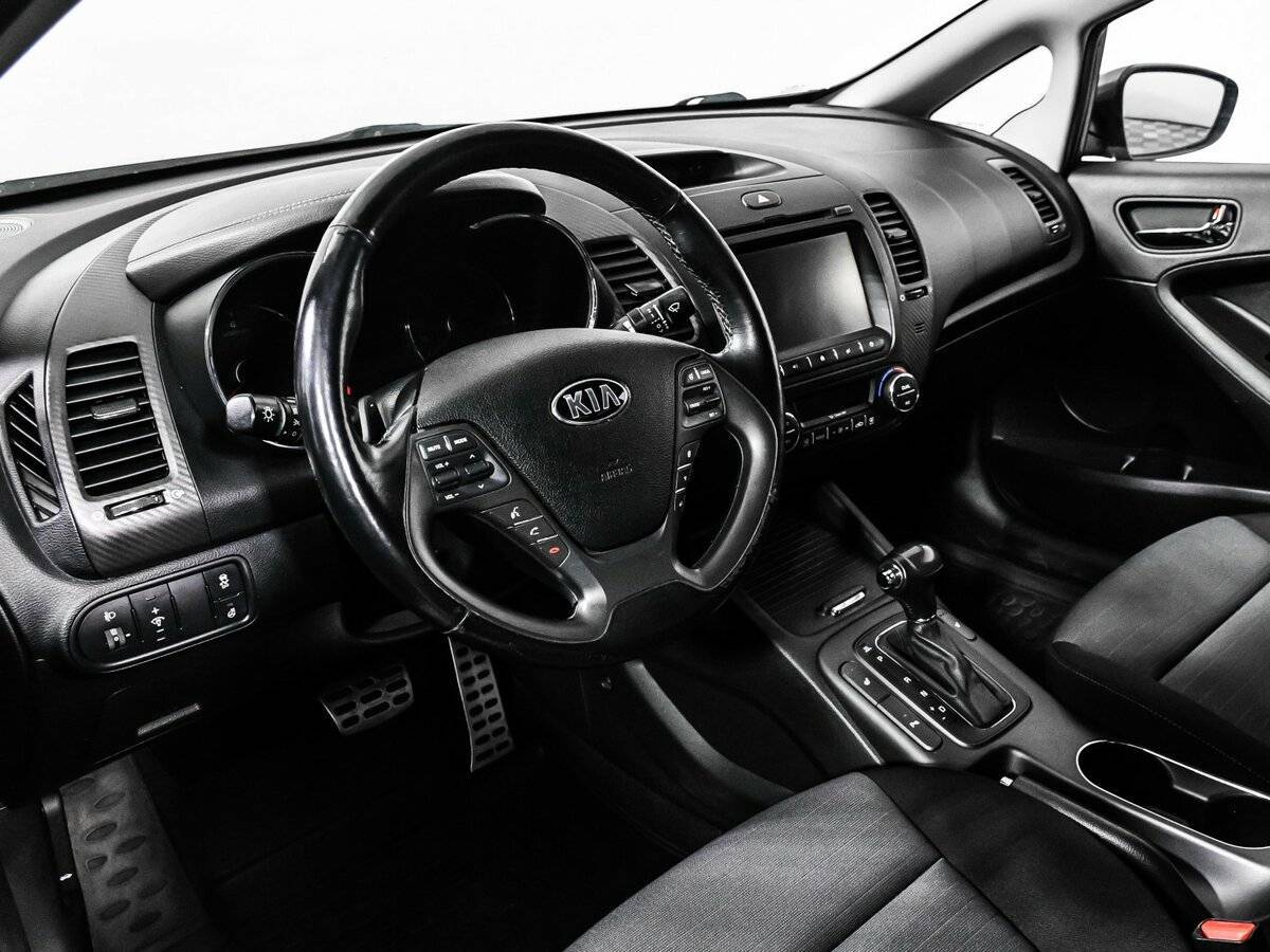 Kia Cerato 2015 года с пробегом. Фото: #12