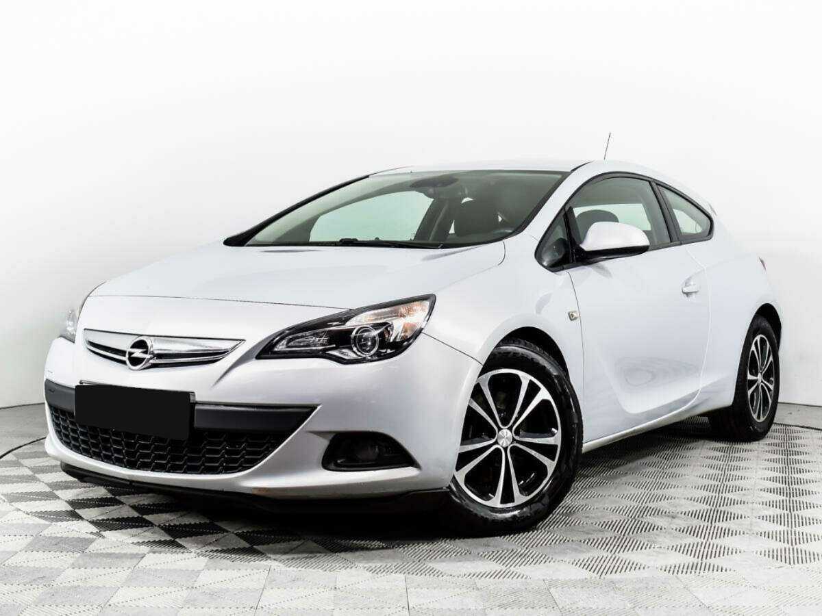 Opel Astra 2012 года с пробегом. Посмотреть фото