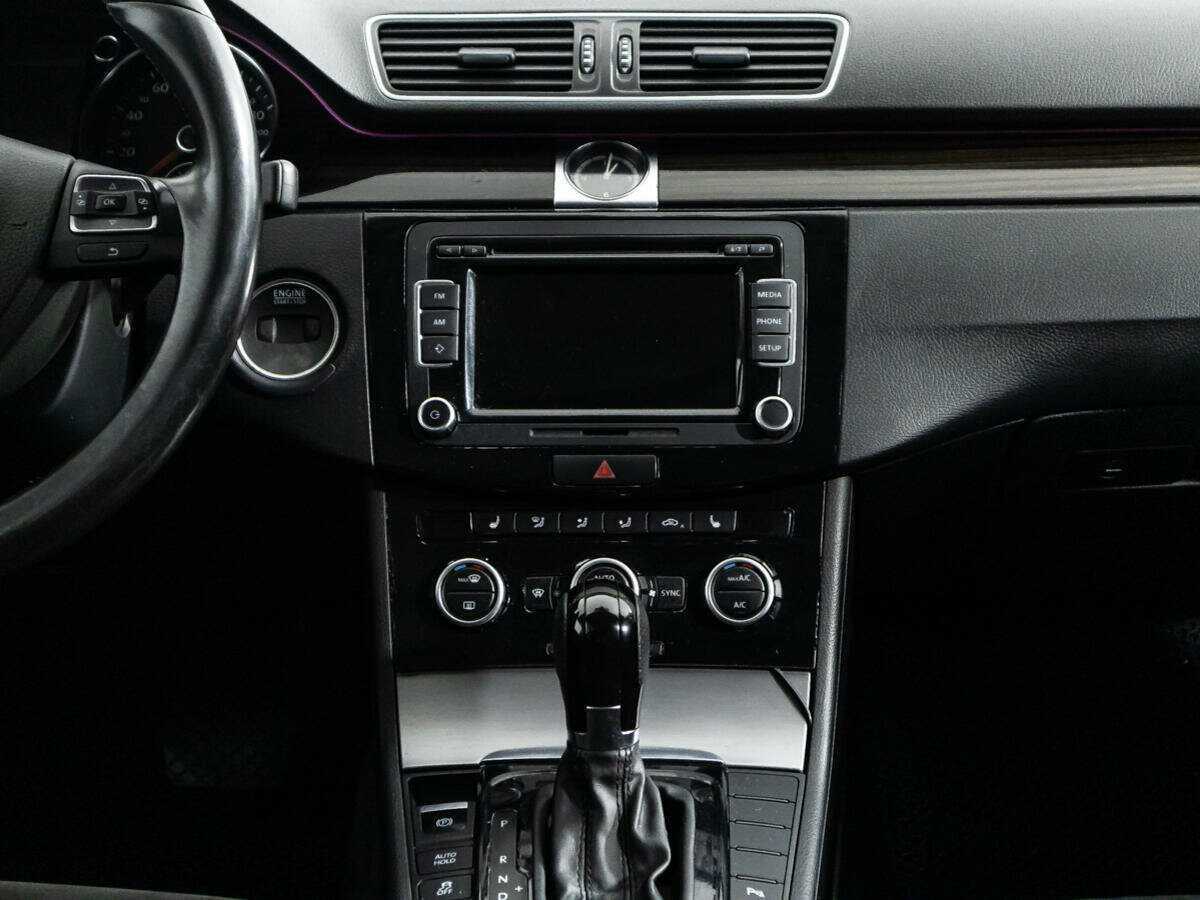 Volkswagen Passat CC 2013 года с пробегом. Фото: #13