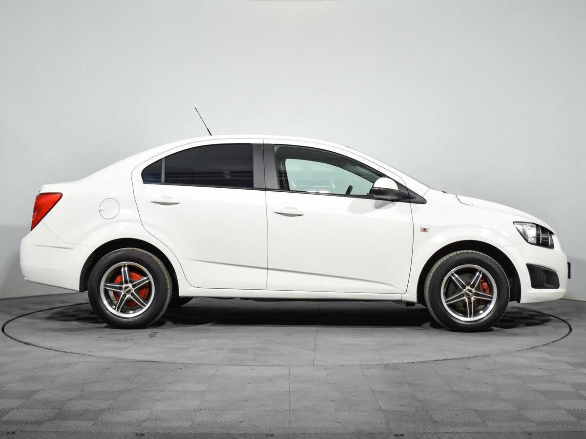 Chevrolet Aveo 2014 года с пробегом. Фото: #3