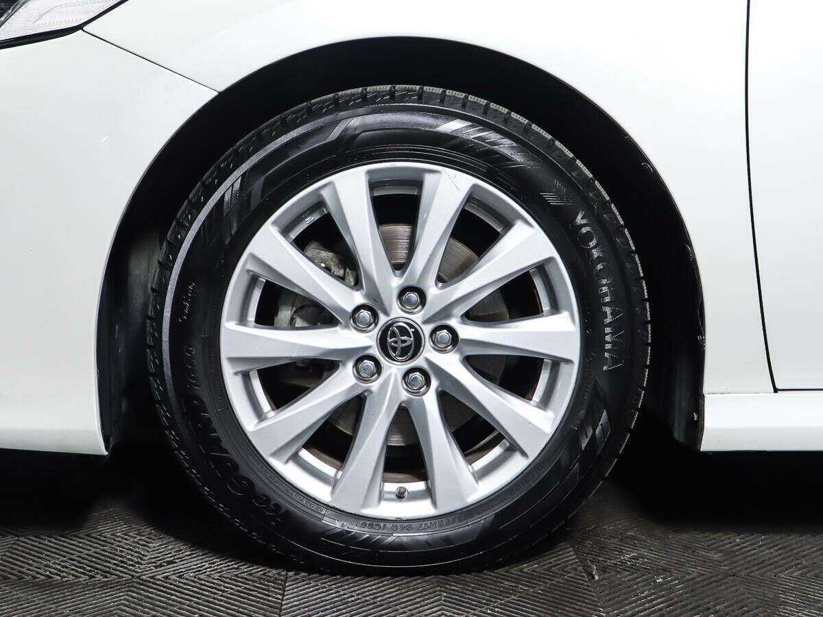 Toyota Camry 2018 года с пробегом. Фото: #18