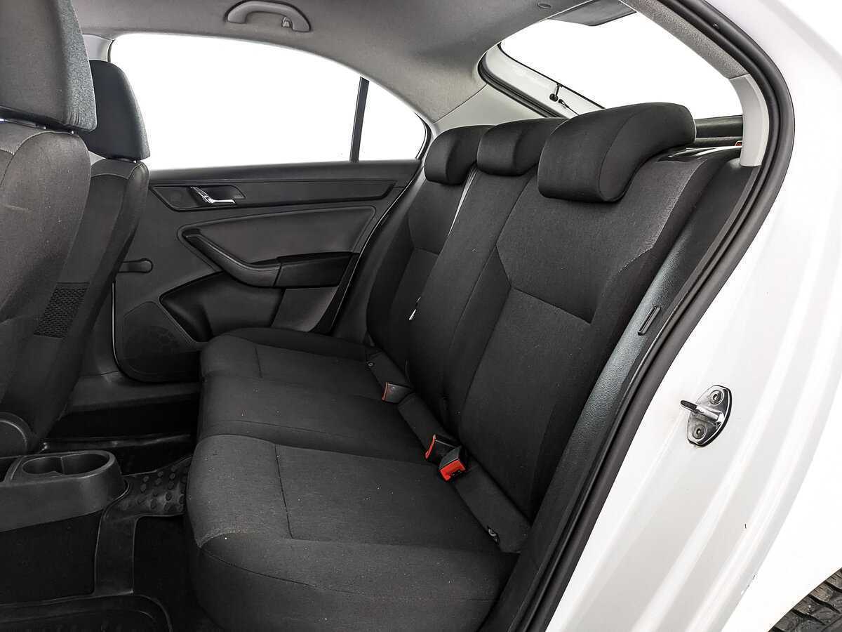 Skoda Rapid 2017 года с пробегом. Фото: #17