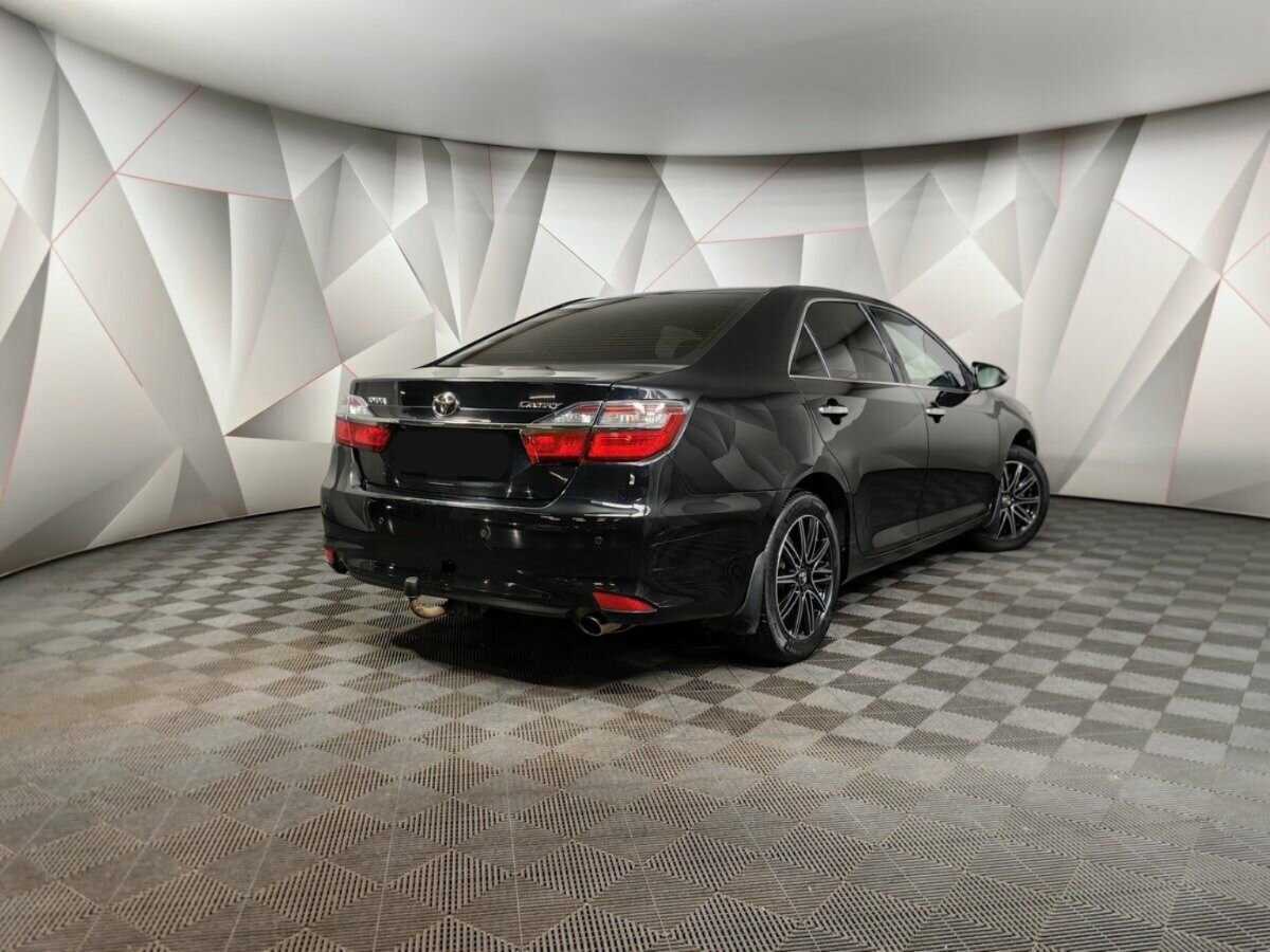 Toyota Camry 2015 года с пробегом. Фото: #1