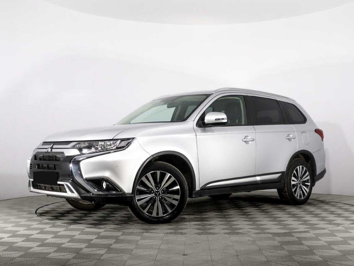Mitsubishi Outlander 2019 года с пробегом. Посмотреть фото