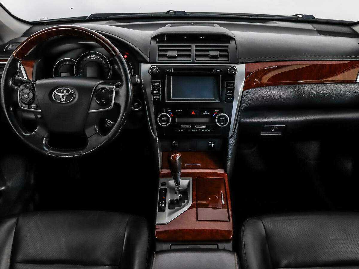 Toyota Camry 2012 года с пробегом. Фото: #13