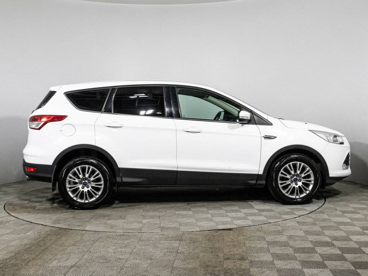 Ford Kuga 2016 года с пробегом. Фото: #3
