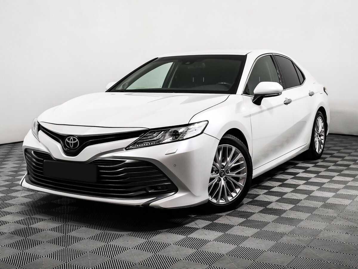 Toyota Camry 2019 года с пробегом. Посмотреть фото