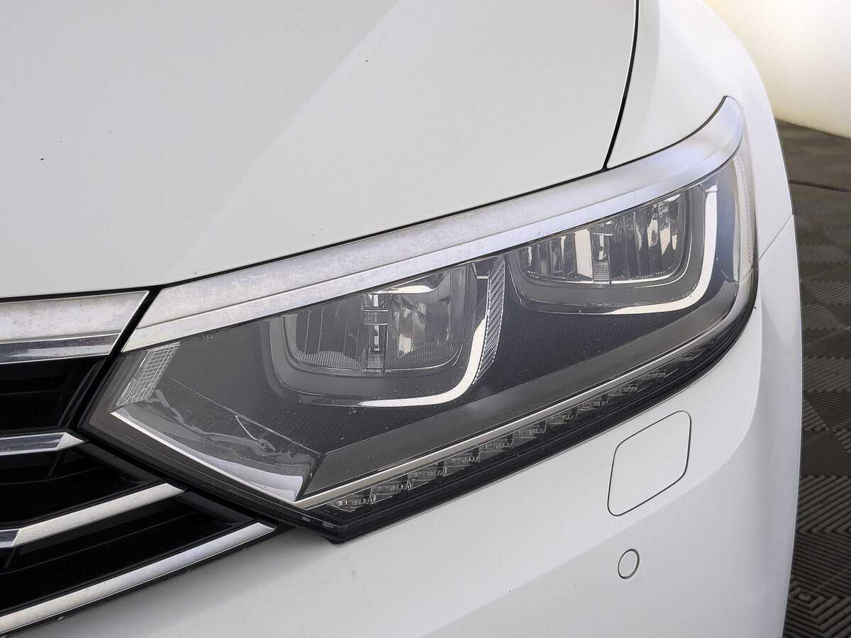 Volkswagen Passat 2019 года с пробегом. Фото: #10