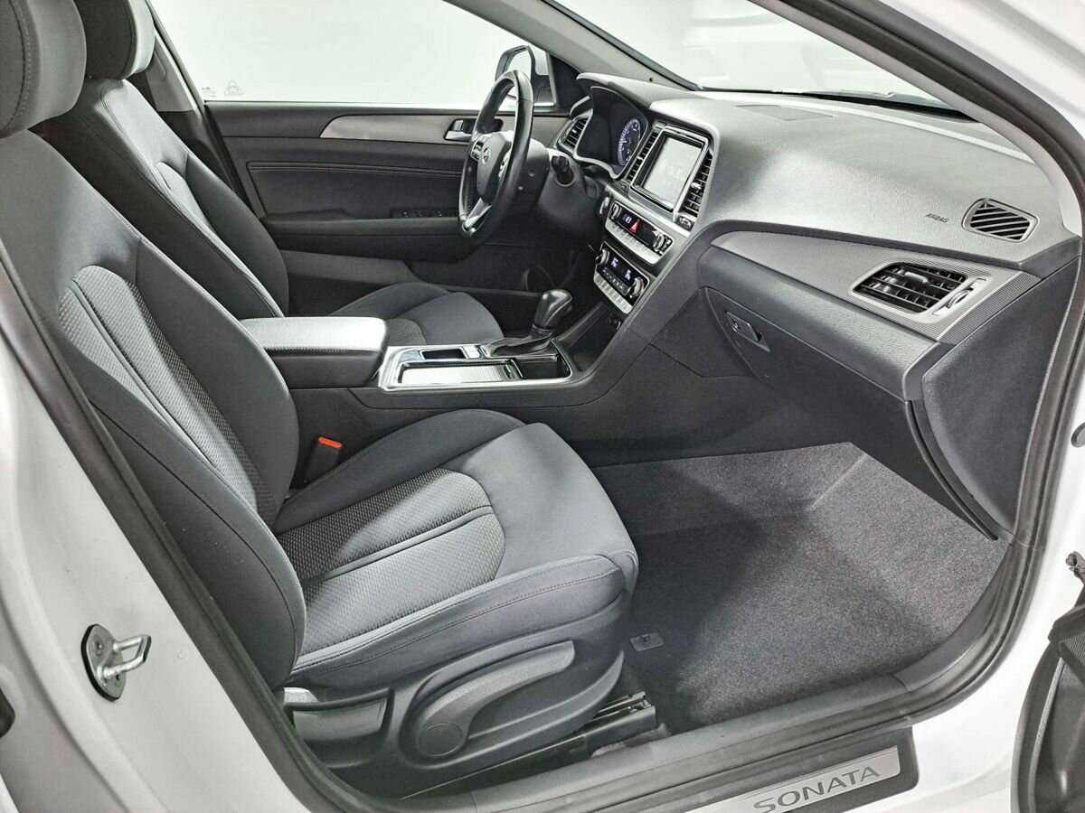 Hyundai Sonata 2018 года с пробегом. Фото: #8