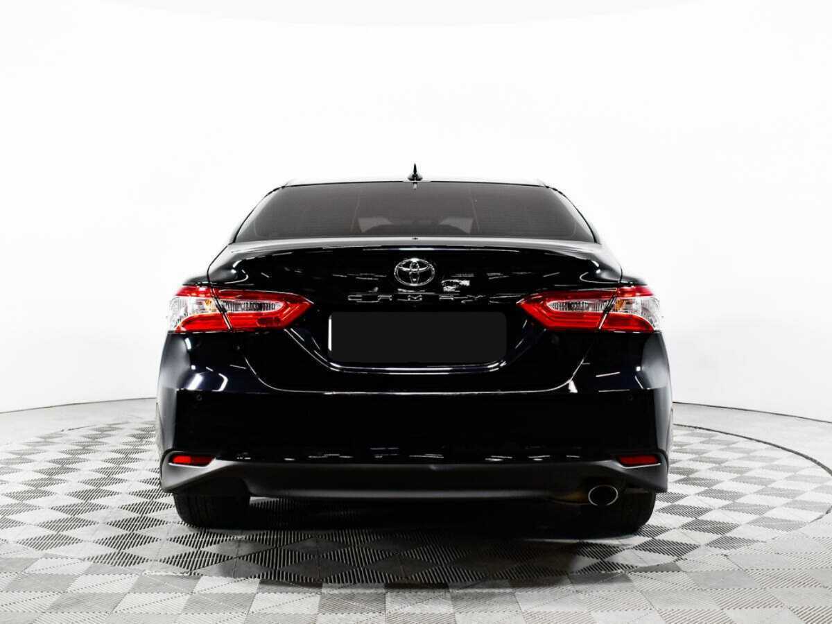 Toyota Camry 2021 года с пробегом. Фото: #5