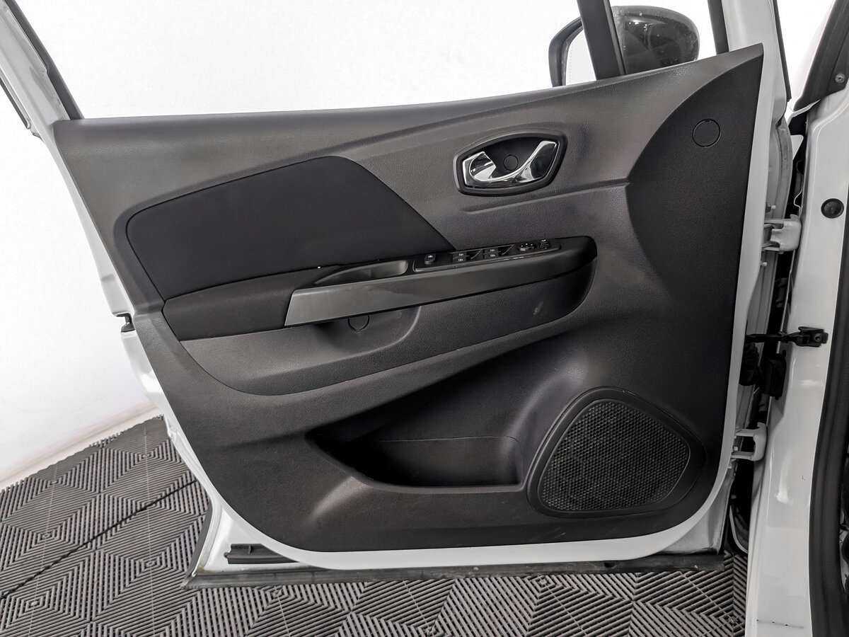 Renault Kaptur 2019 года с пробегом. Фото: #15