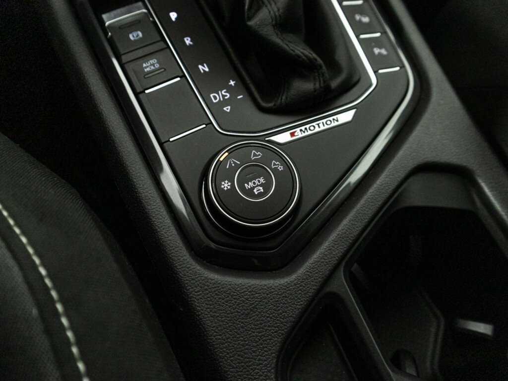 Volkswagen Tiguan 2018 года с пробегом. Фото: #18