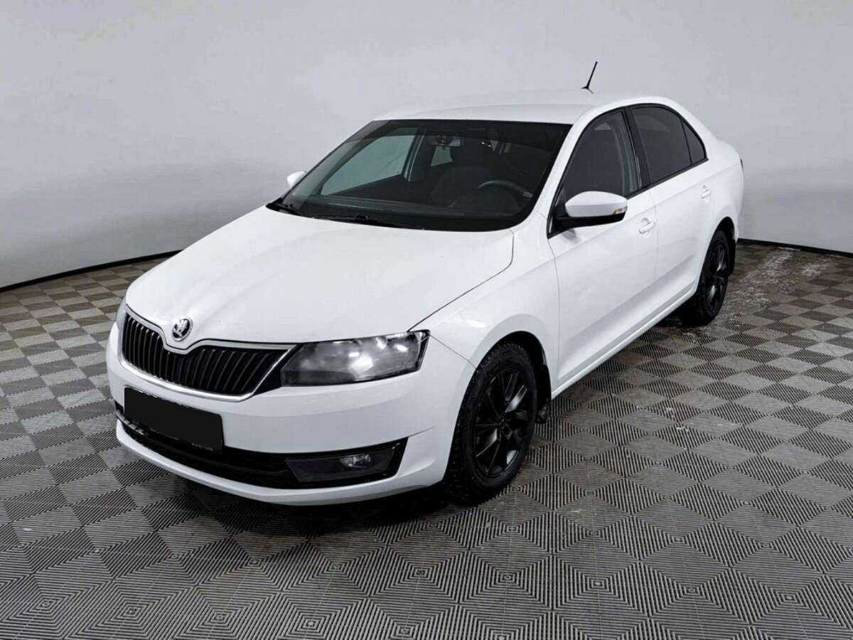 Skoda Rapid 2017 года с пробегом. Посмотреть фото