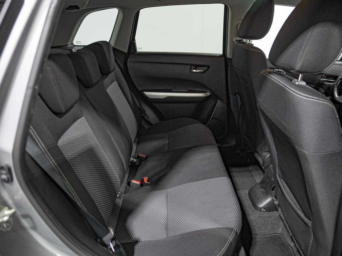 Suzuki Vitara 2017 года с пробегом. Фото: #12