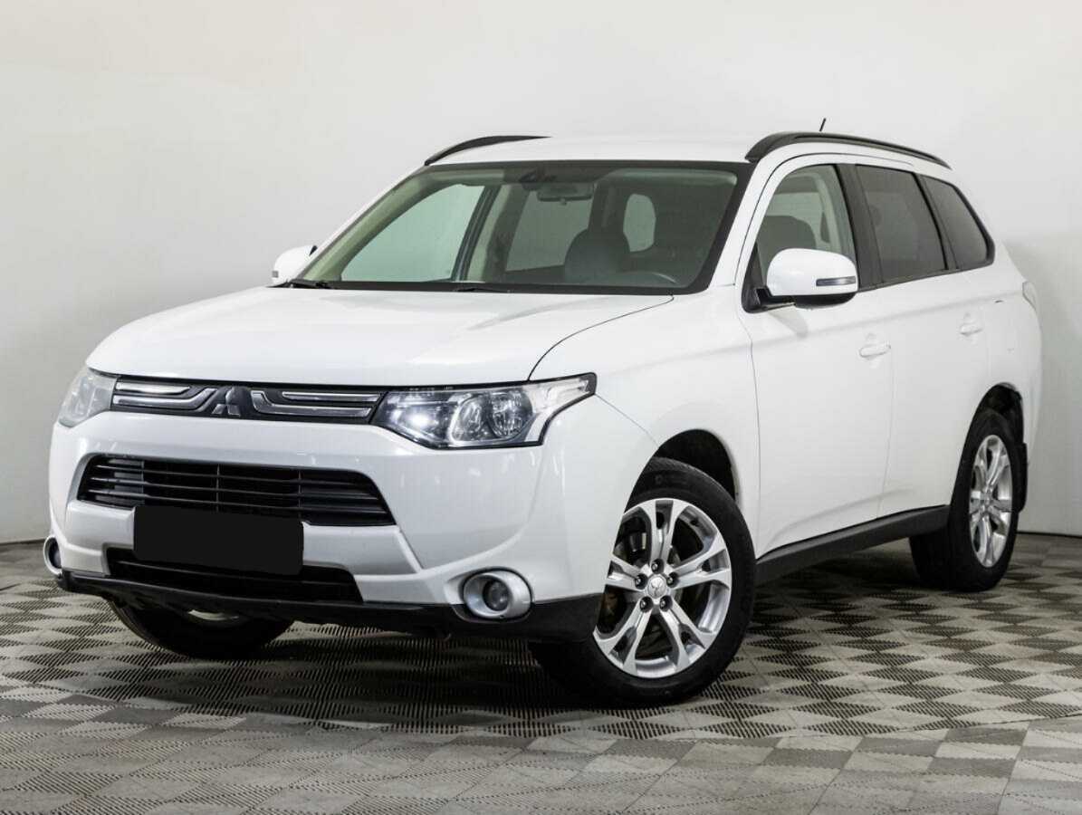 Mitsubishi Outlander 2014 года с пробегом. Фото: #0
