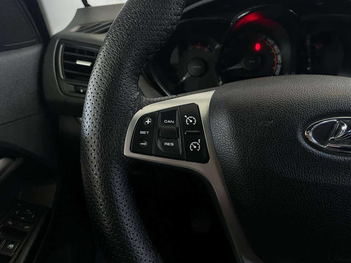 Lada (ВАЗ) Vesta 2018 года с пробегом. Фото: #10