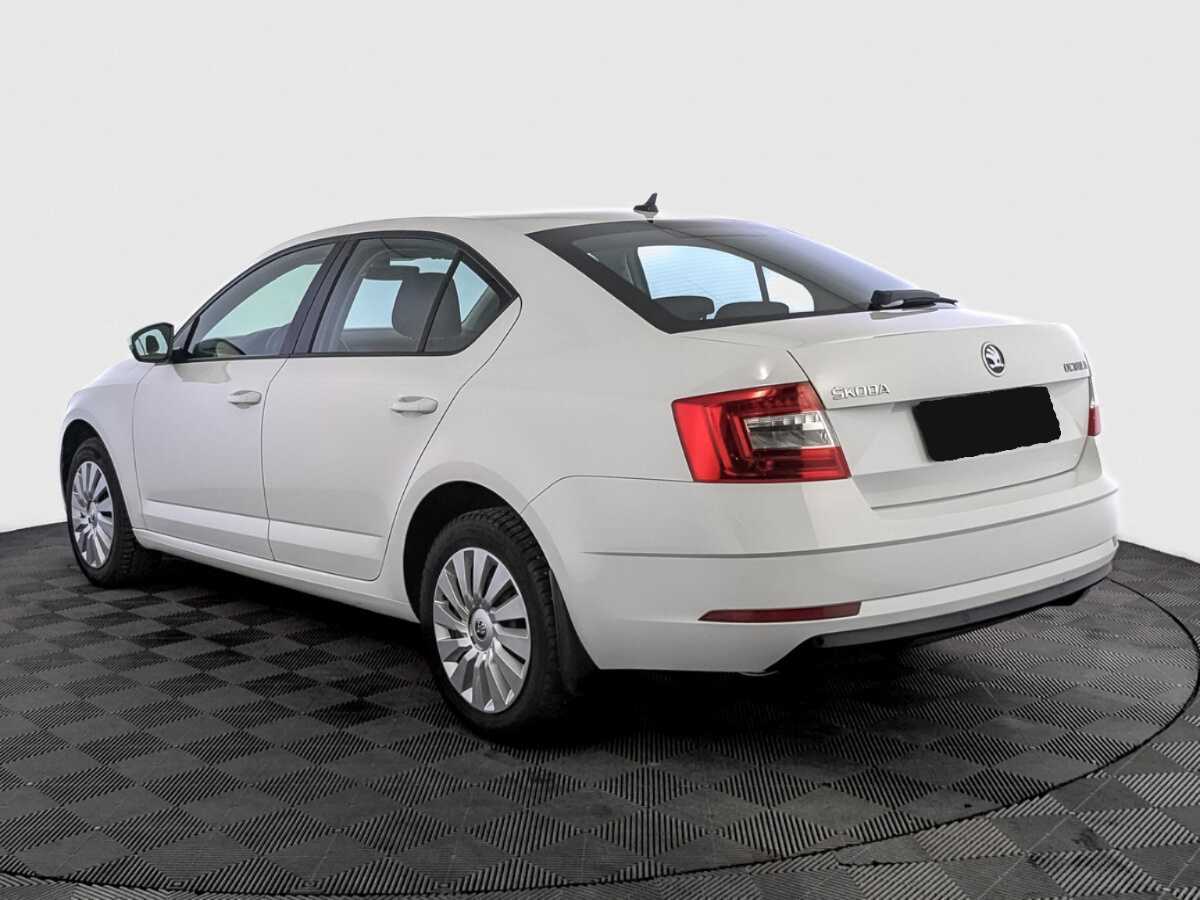 Skoda Octavia 2020 года с пробегом. Фото: #6