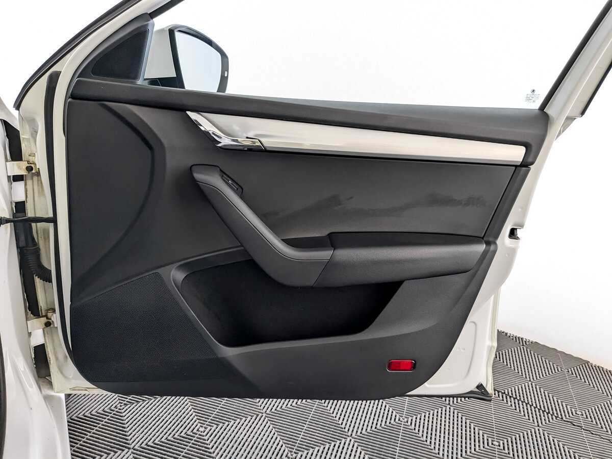 Skoda Octavia 2018 года с пробегом. Фото: #23