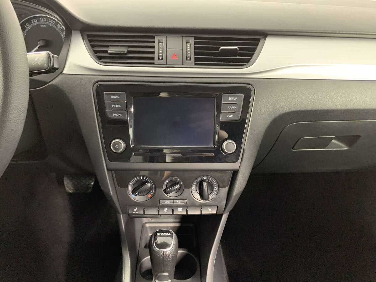 Skoda Rapid 2019 года с пробегом. Фото: #12