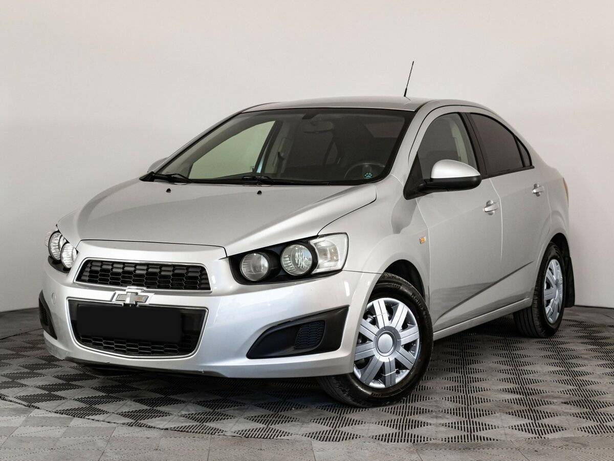 Chevrolet Aveo 2015 года с пробегом. Посмотреть фото