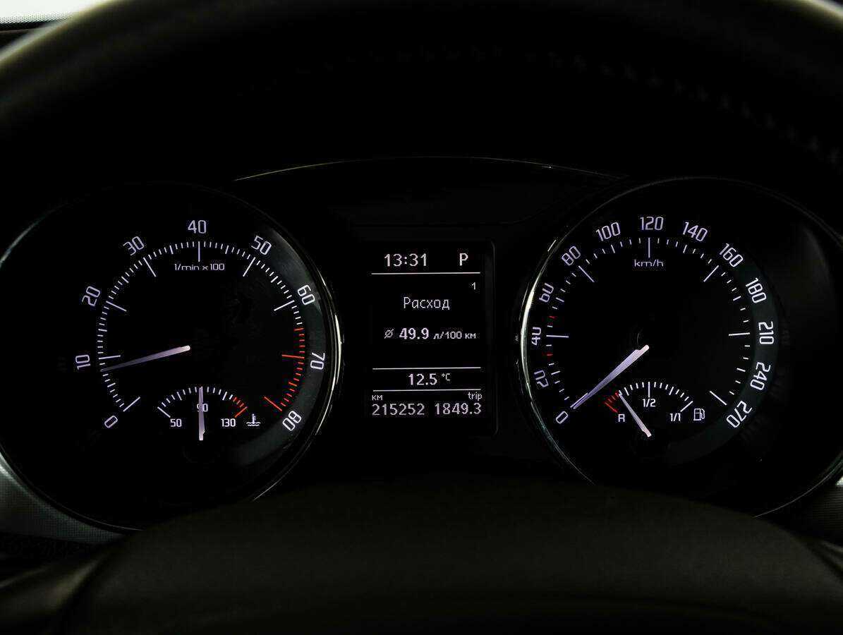 Skoda Superb 2012 года с пробегом. Фото: #15