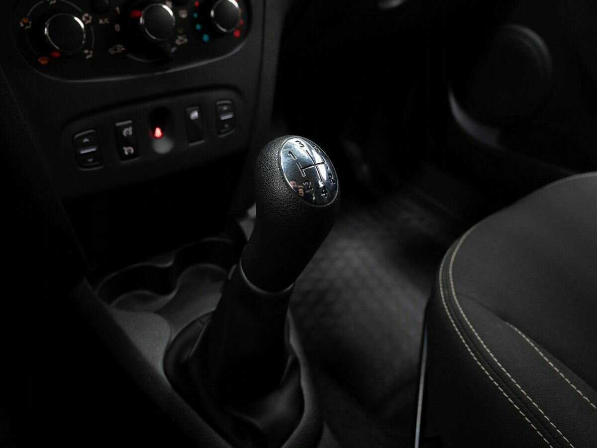 Renault Logan 2018 года с пробегом. Фото: #22