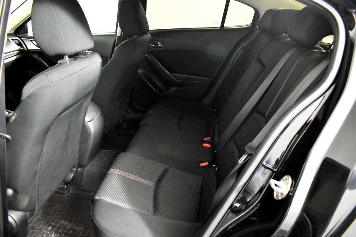 Mazda 3 2017 года с пробегом. Фото: #17