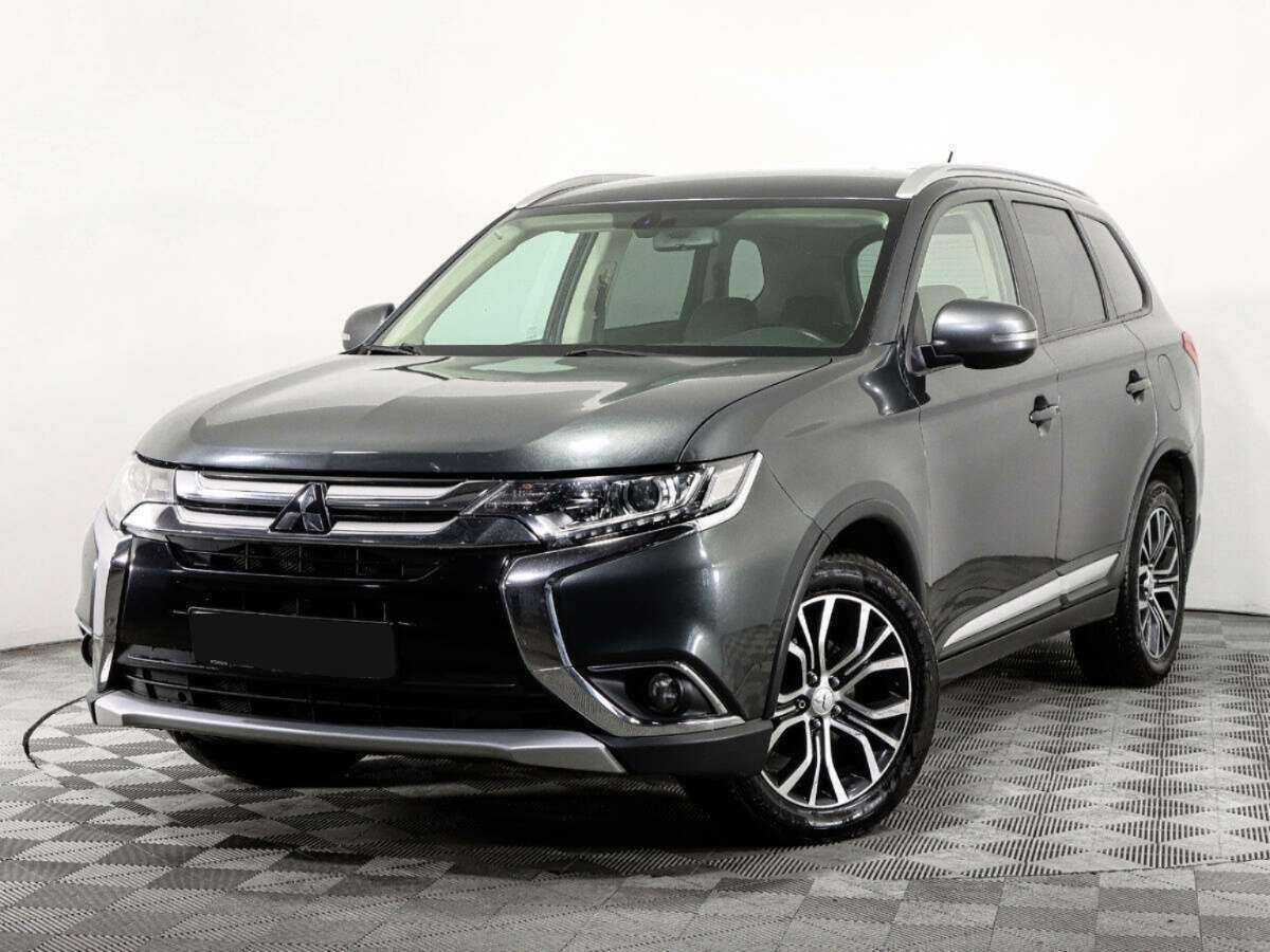 Mitsubishi Outlander 2016 года с пробегом. Посмотреть фото