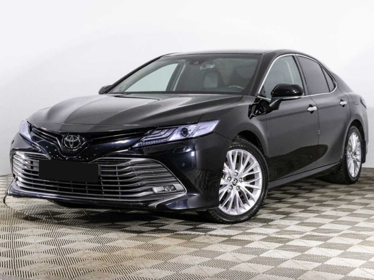 Toyota Camry 2020 года с пробегом. Посмотреть фото