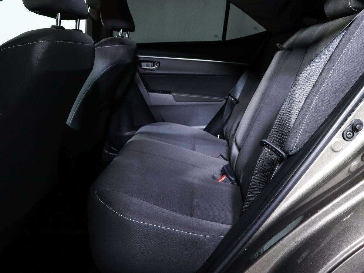 Toyota Corolla 2018 года с пробегом. Фото: #6