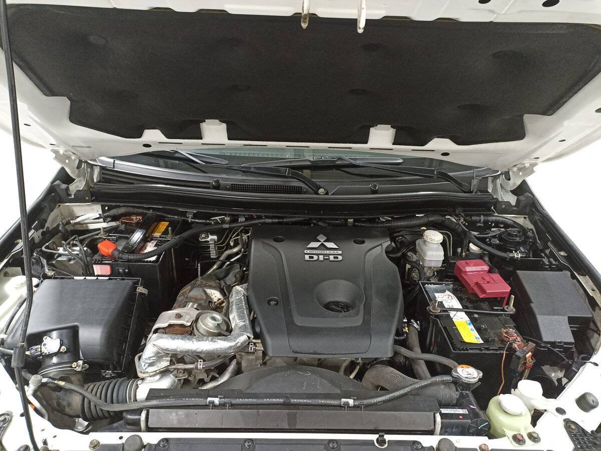 Mitsubishi Pajero Sport 2018 года с пробегом. Фото: #8