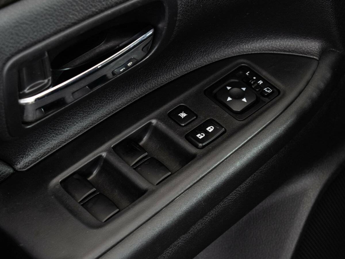 Mitsubishi Outlander 2014 года с пробегом. Фото: #13