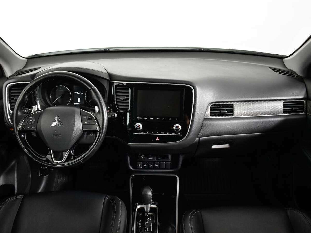 Mitsubishi Outlander 2021 года с пробегом. Фото: #11