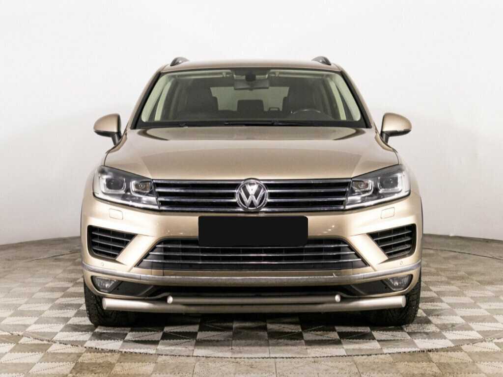 Volkswagen Touareg 2015 года с пробегом. Фото: #1