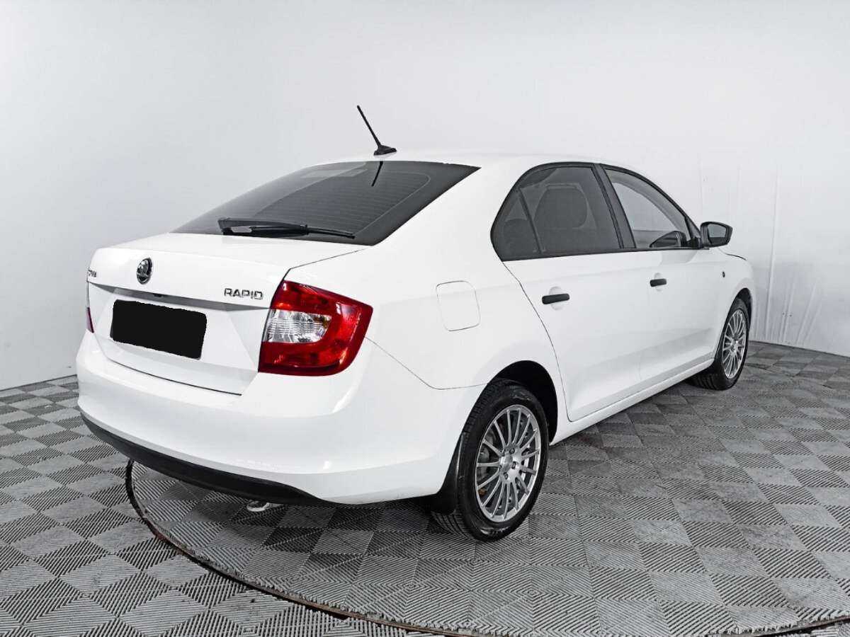 Skoda Rapid 2017 года с пробегом. Фото: #4