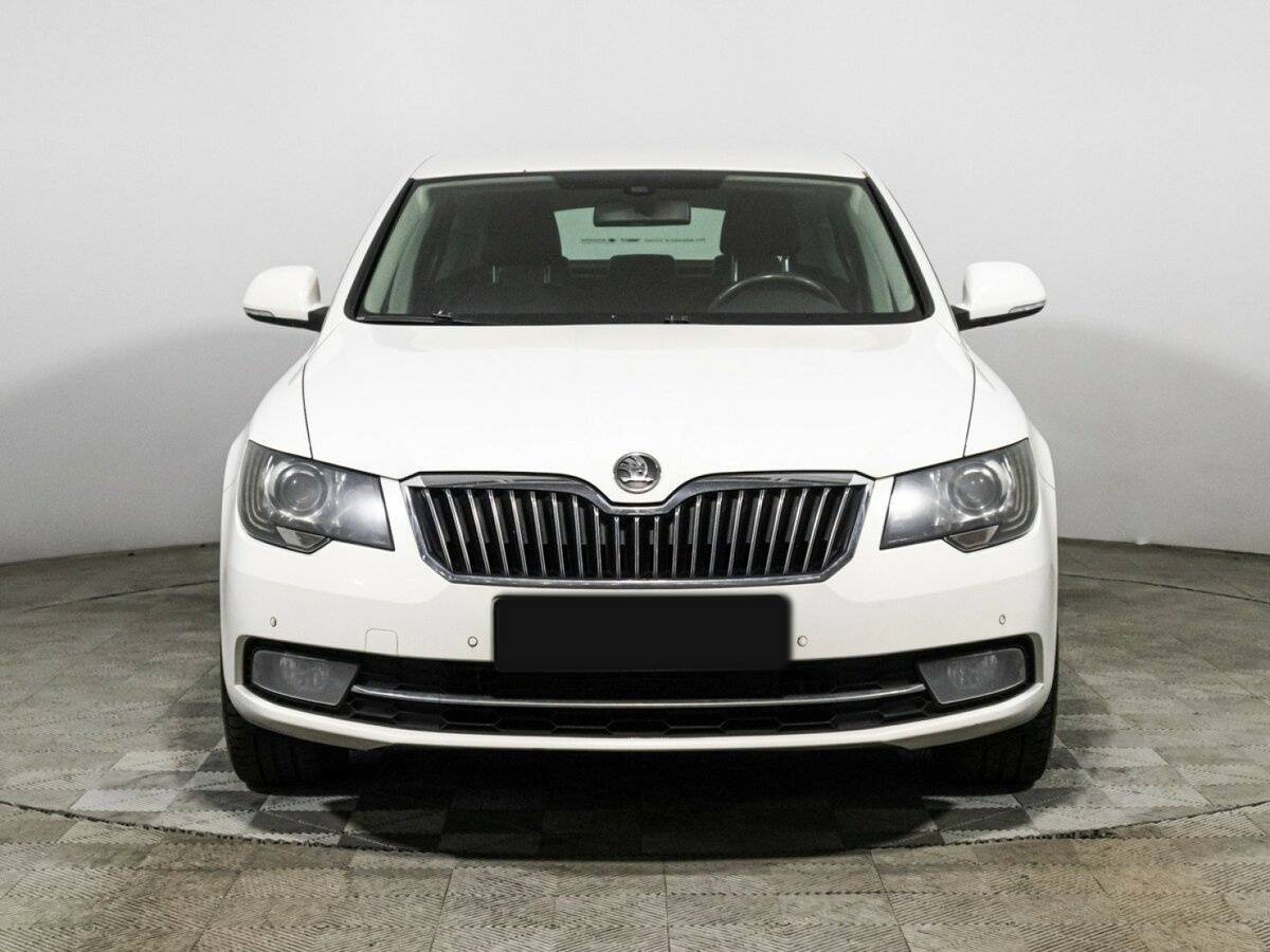 Skoda Superb 2013 года с пробегом. Фото: #1