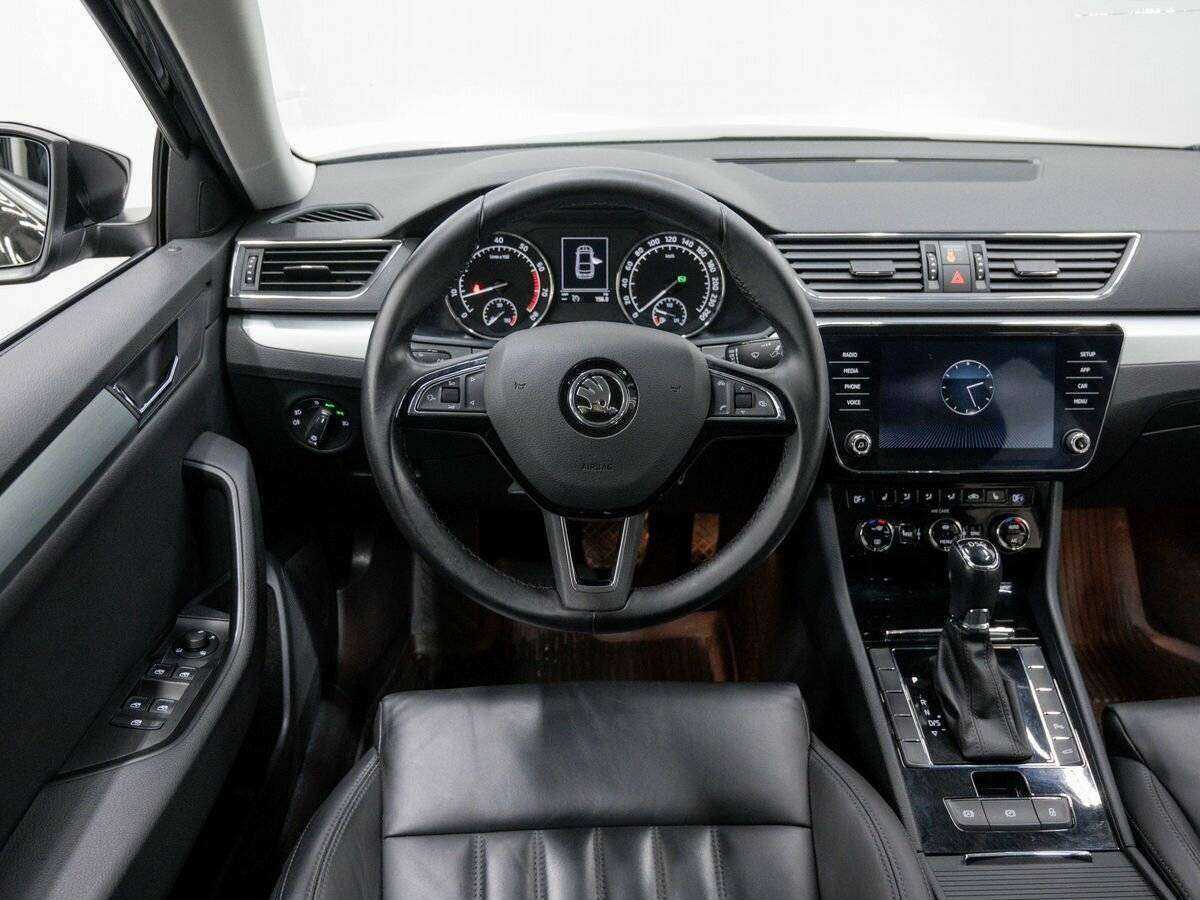 Skoda Superb 2017 года с пробегом. Фото: #11