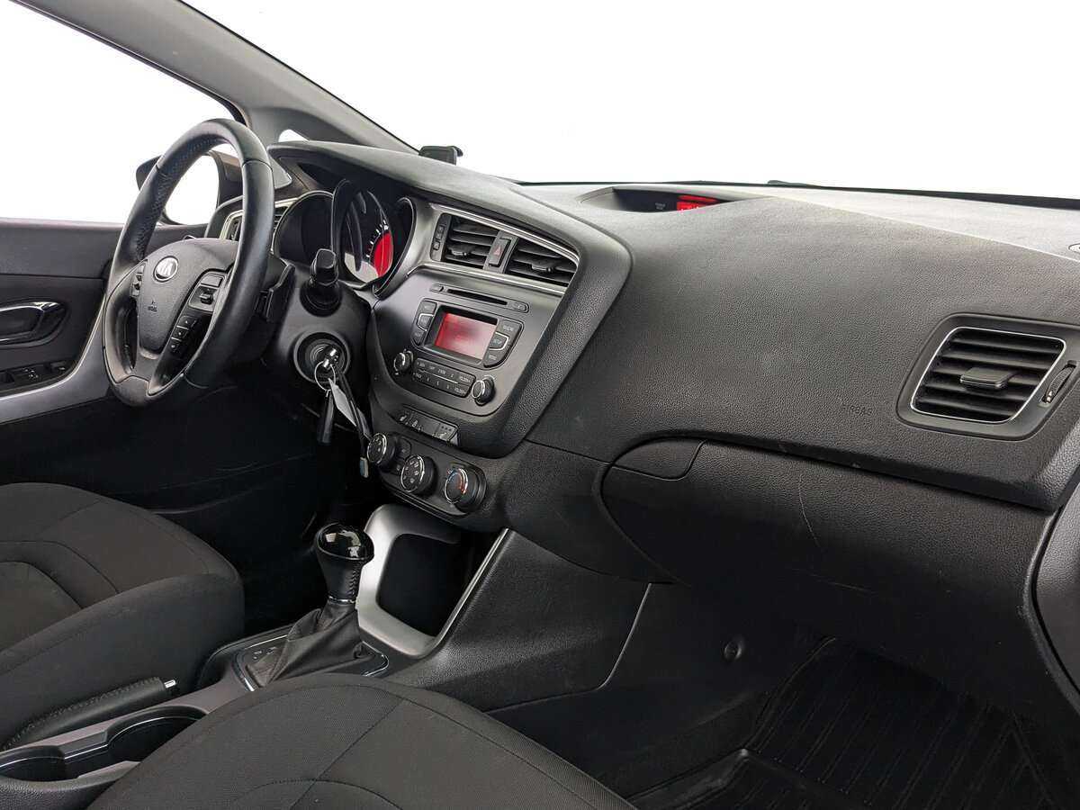 Kia Ceed 2017 года с пробегом. Фото: #8